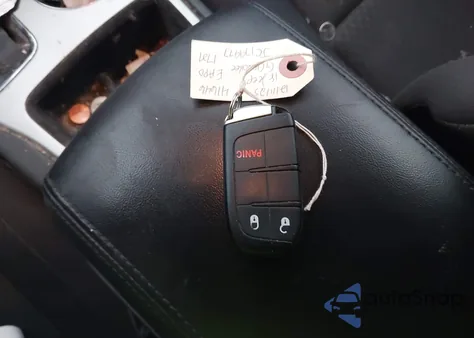 2018 Jeep Grand Cherokee Laredo E 4X4 from USA, damaged, VIN 1C4RJFAG5JC179977